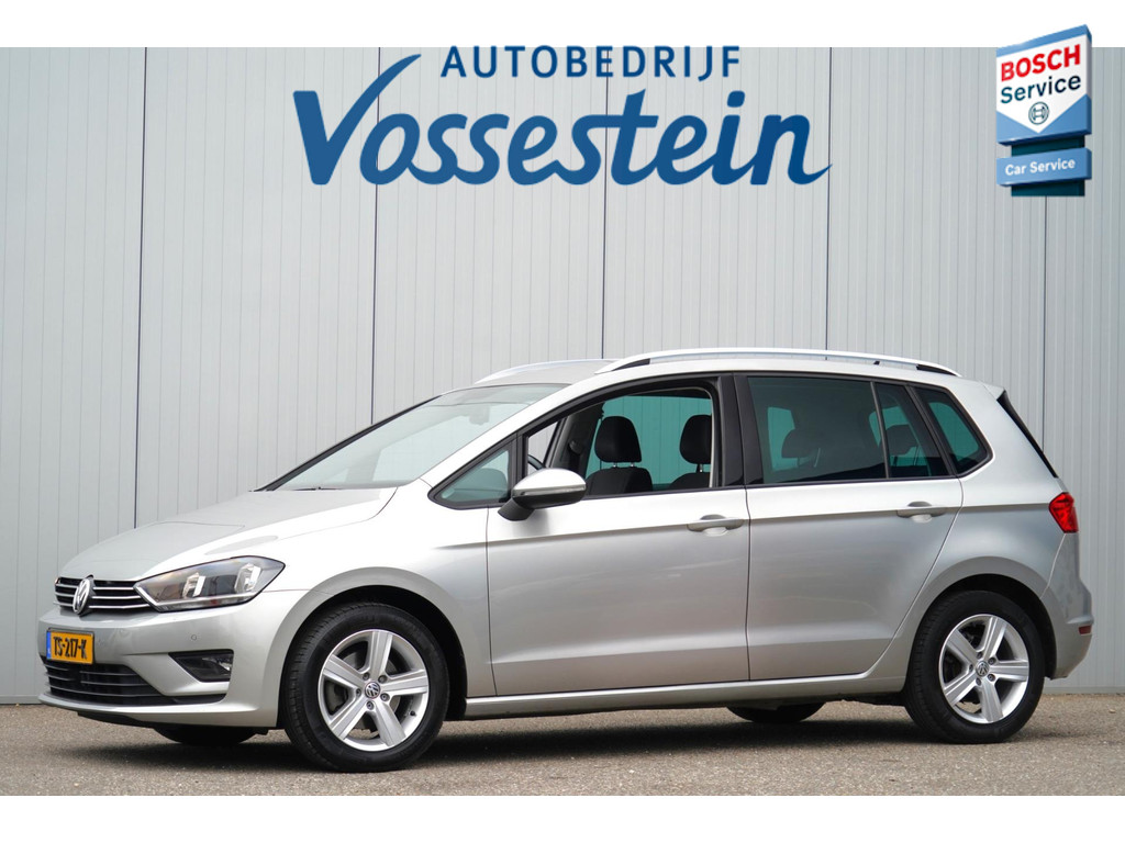 Volkswagen Golf Sportsvan bij carhotspot.nl