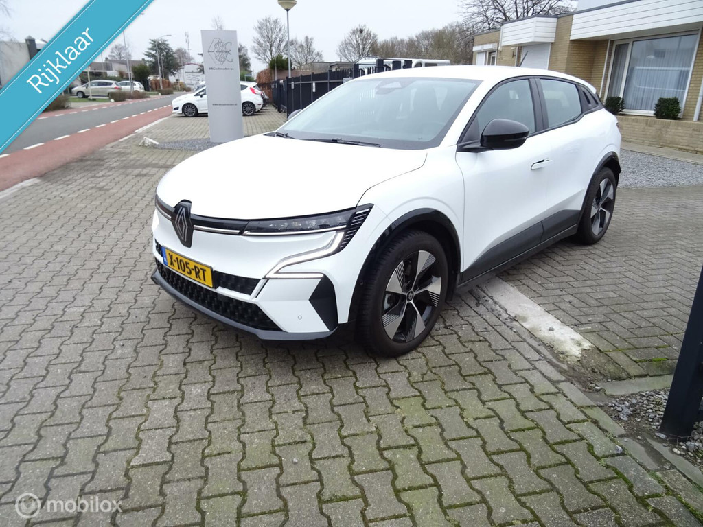 Renault Mégane E-Tech bij carhotspot.nl