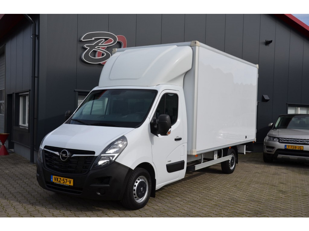Opel Movano-e bij carhotspot.nl