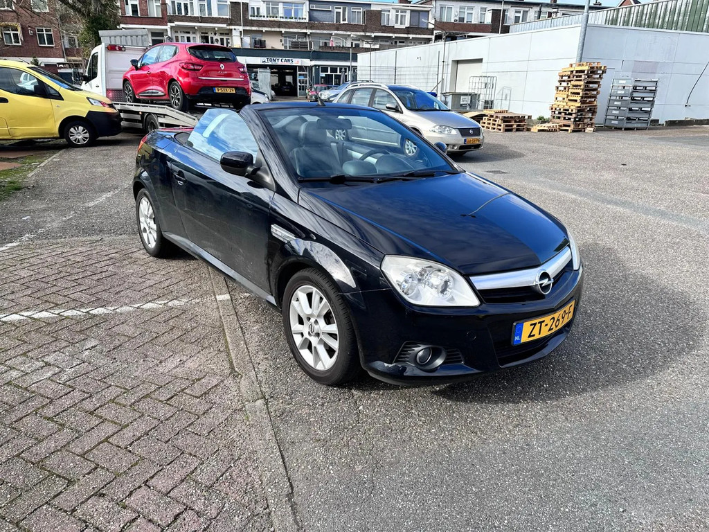 Opel Tigra bij carhotspot.nl