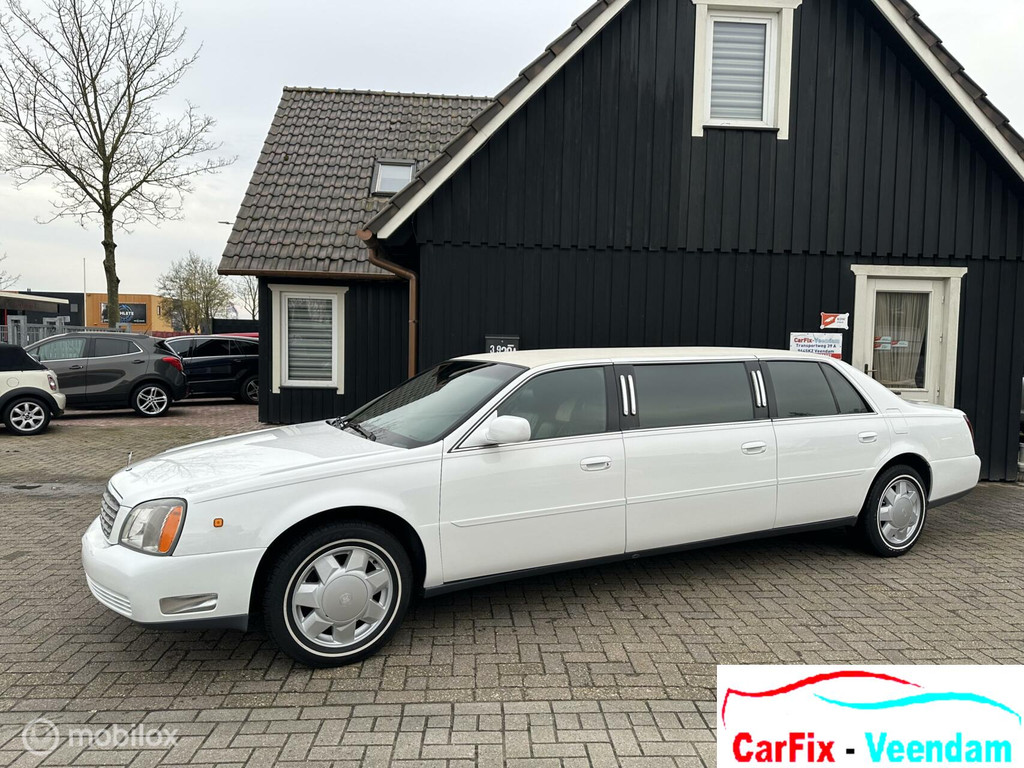 Cadillac DE-Ville Limousine bij carhotspot.nl