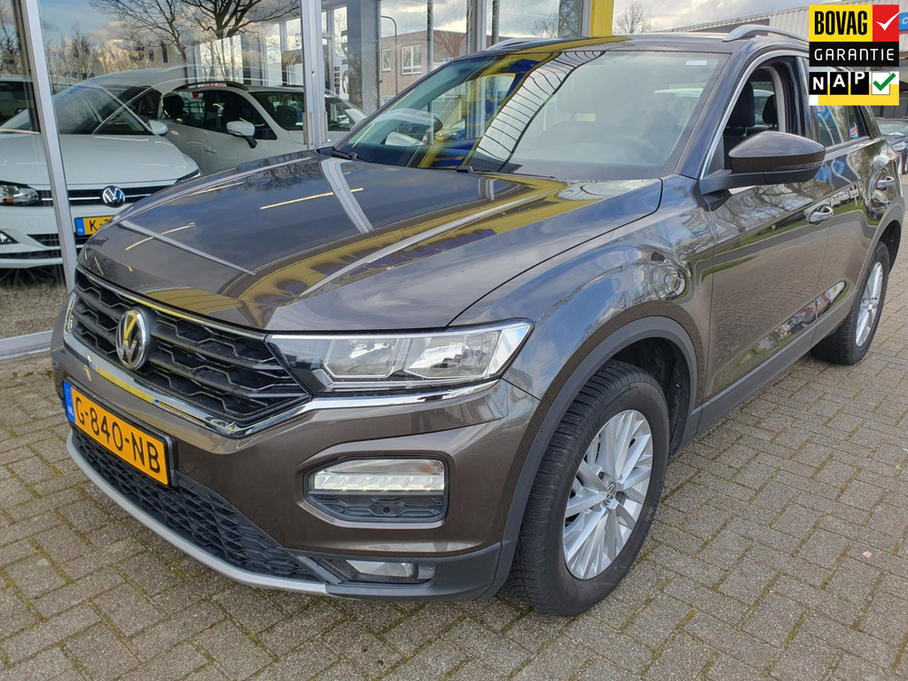 Volkswagen T-Roc bij carhotspot.nl