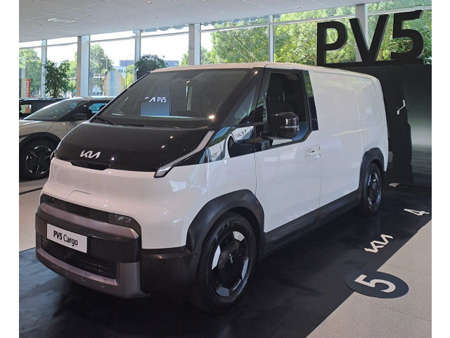 Kia-PV5-financiallease.expert