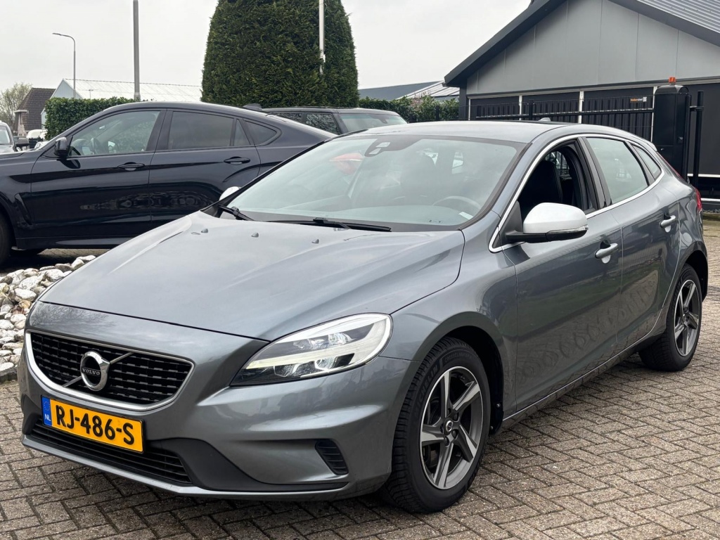 Volvo-V40-financiallease.expert