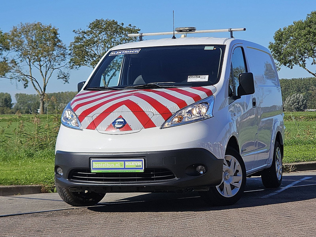Nissan-E-NV200-financiallease.expert